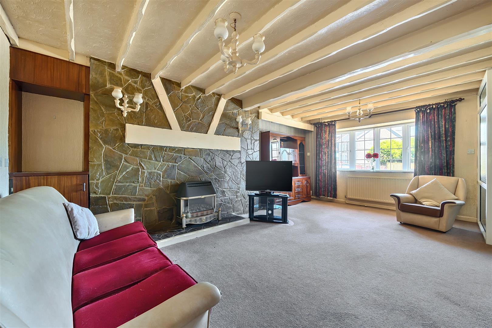 Llangyfelach Road, Treboeth, Swansea, SA5 9EL